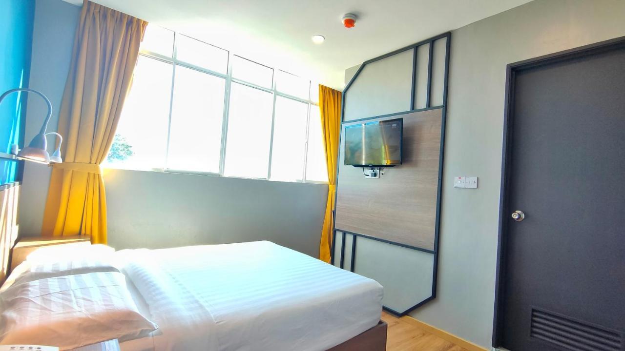 Uptown Hotel Semporna Exterior foto