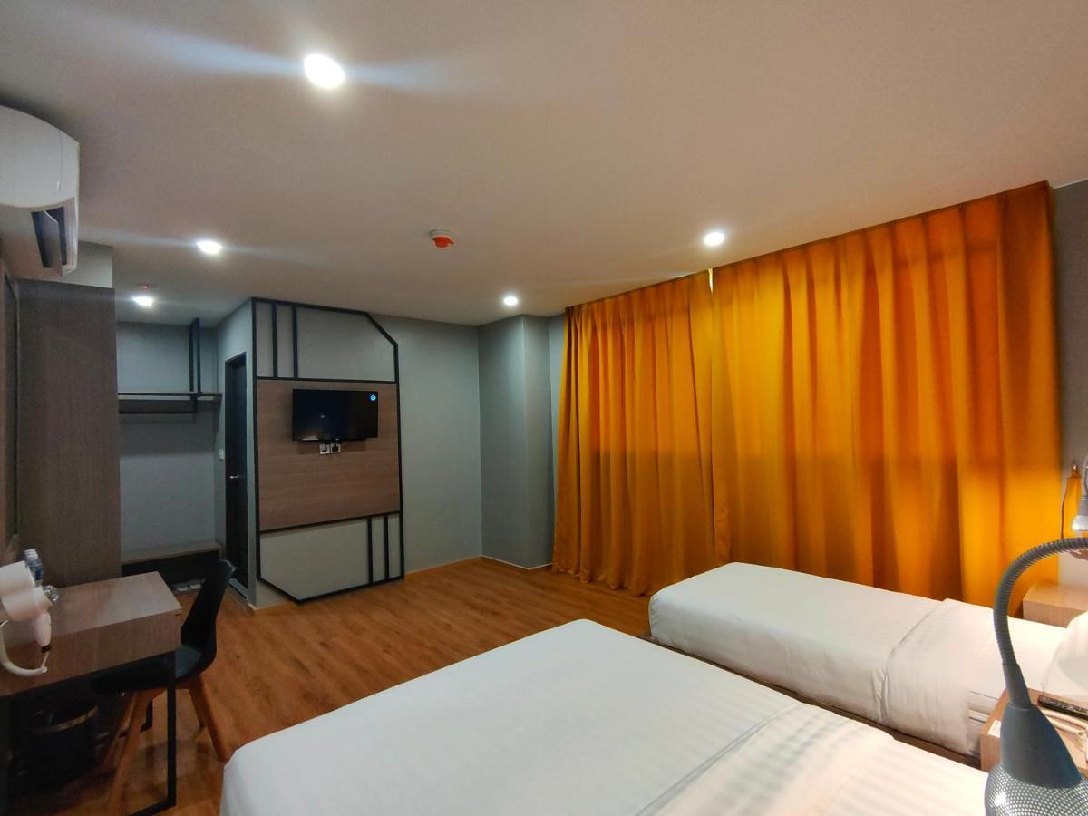 Uptown Hotel Semporna Exterior foto